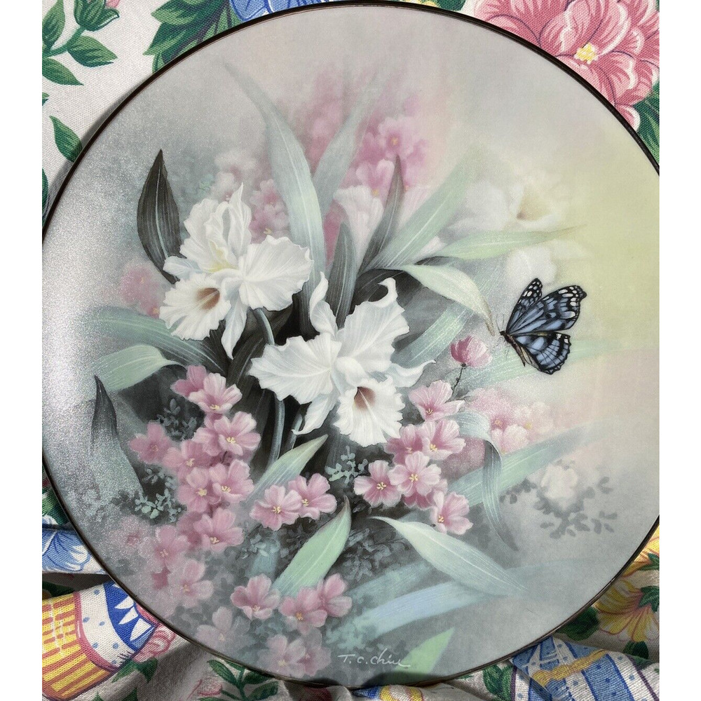 Jewels of the Flowers "Amethyst Flight" Collectors Plate, Tan Chun Chiu 1991